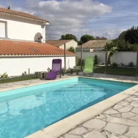 בית נופש Maison Semussac, 4 Pieces, 6 Personnes - Fr-1-305c-14 *